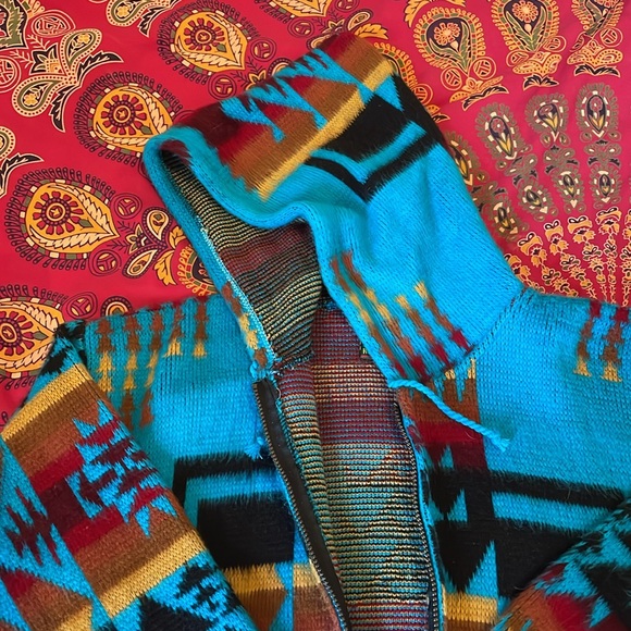 Tribal printed wool sweater 🪼🩷 - Picture 5 of 6